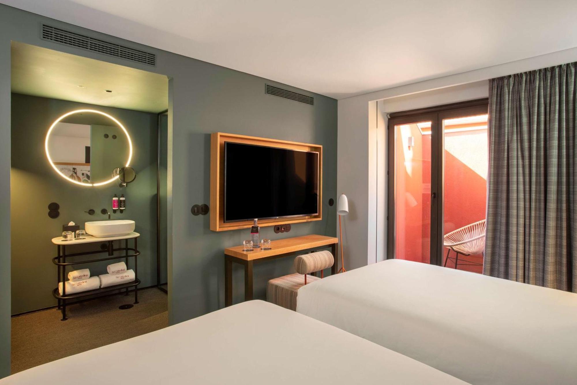 Se Catedral Hotel Porto, Tapestry Collection By Hilton Exterior foto